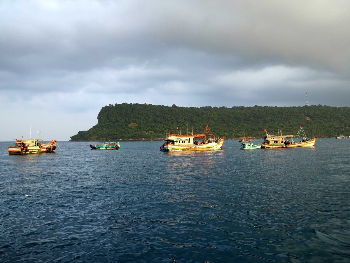 Những người vẽ địa hình đáy biển