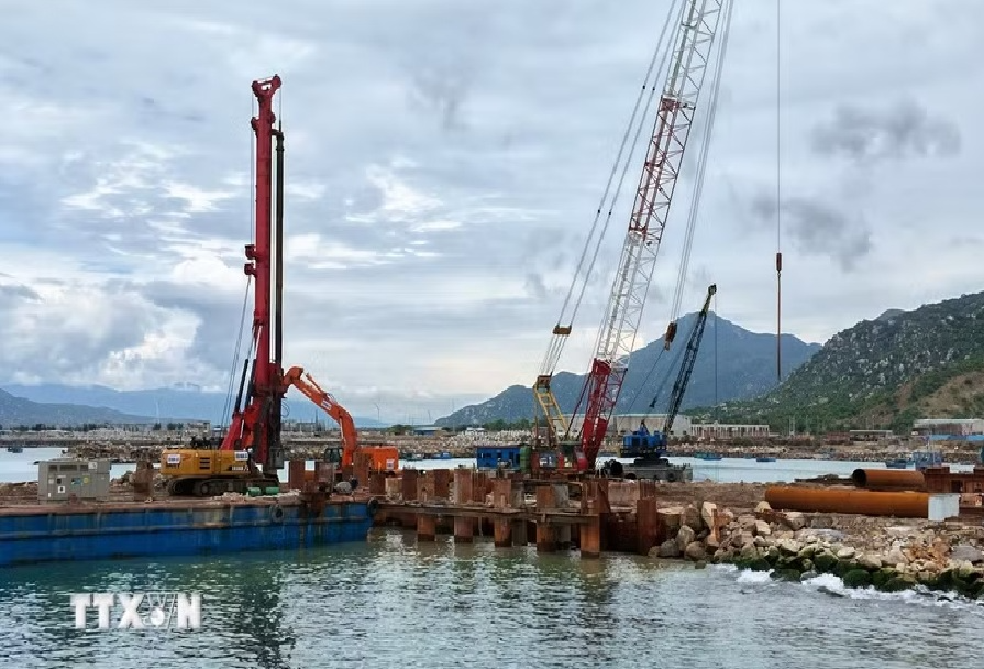 Khánh Hòa phát triển kinh tế biển theo hướng hiện đại, xanh, thông minh