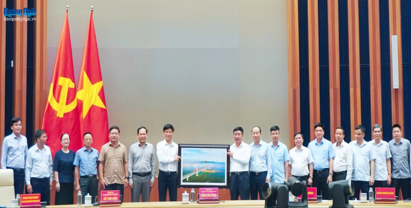 Hai “thủ phủ” kinh tế biển chia sẻ vận hội phát triển