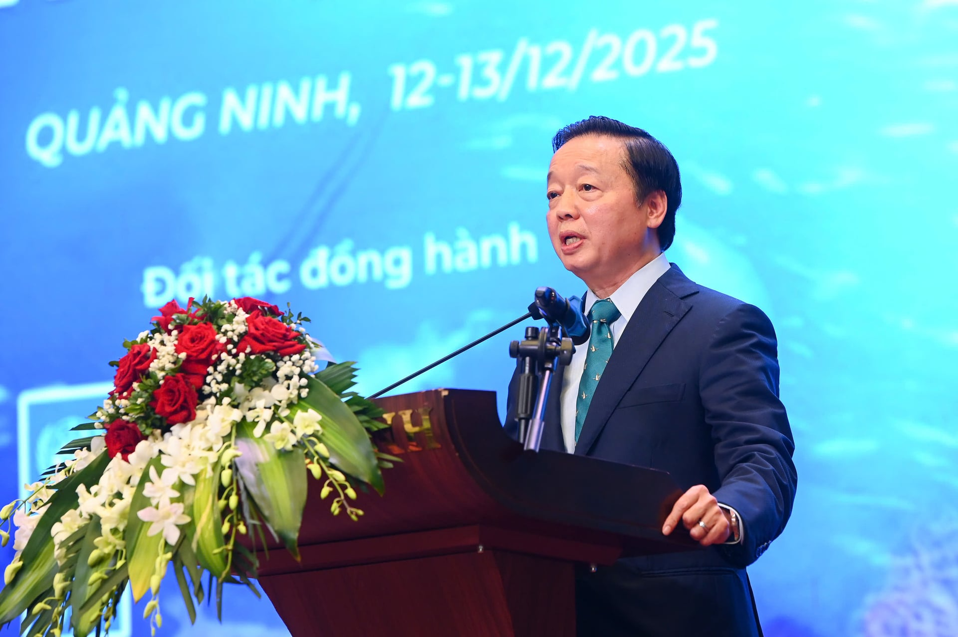 hoan-thien-quan-tri-bien-de-thuc-day-tang-truong-xanh-va-thinh-vuong-quoc-gia-162918_373