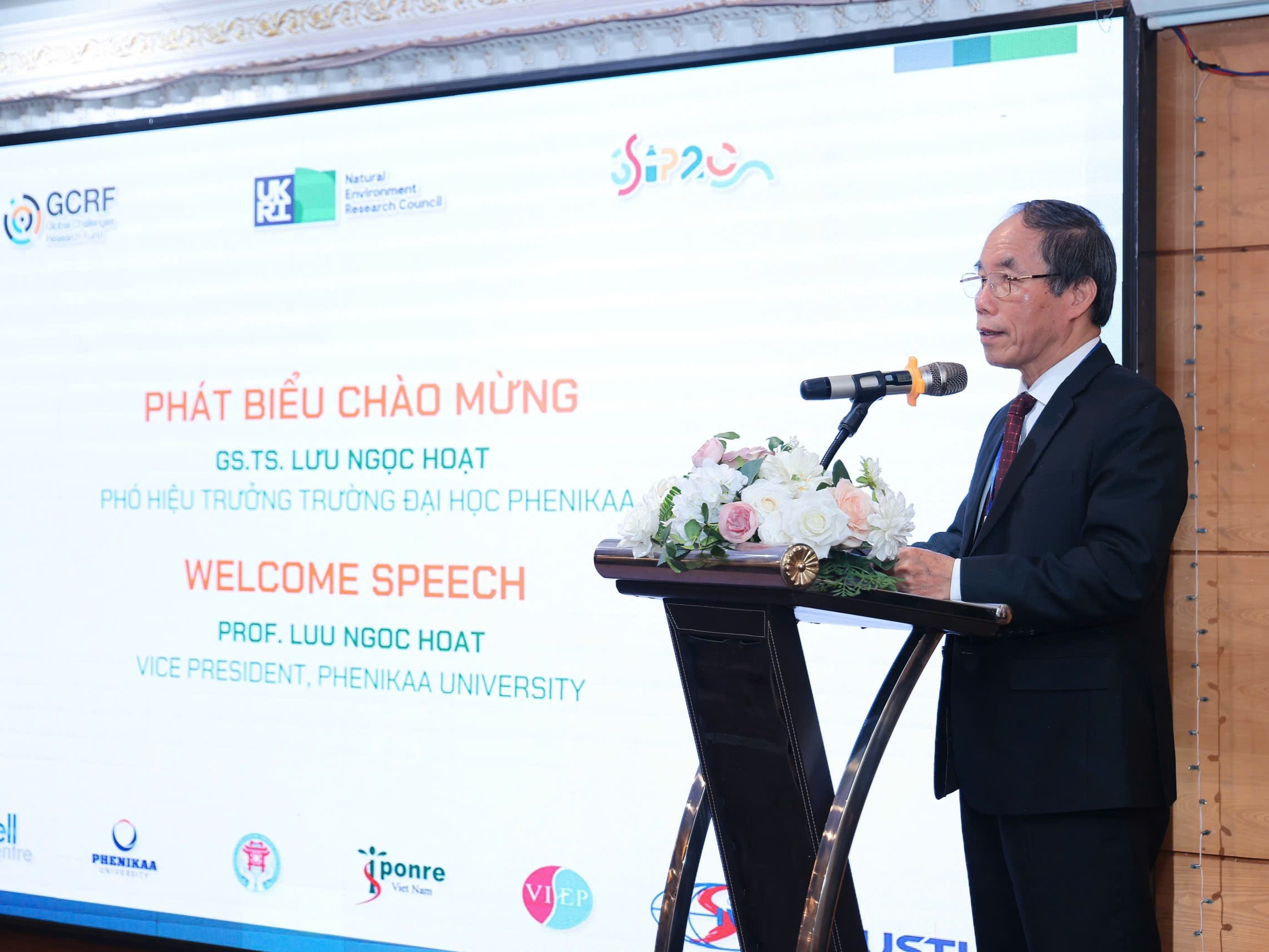 https://bienvietnam.vn/wp-content/uploads/2025/02/Ong-Hoat-Pho-HT-Phenikaa.jpg