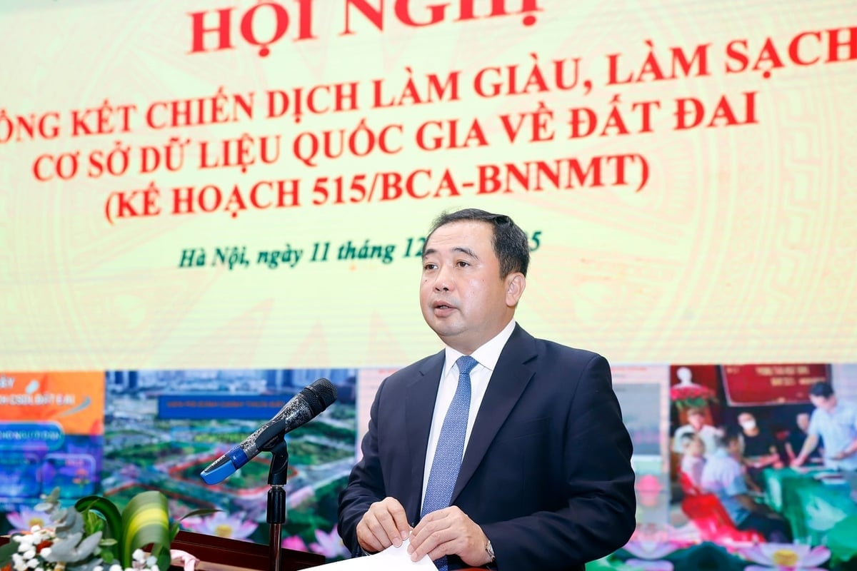 Bộ trưởng Trần Đức Thắng cho rằng kết quả sau 90 ngày là đáng khích lệ nhưng 'mới chỉ là bước khởi đầu'. Mục tiêu hướng tới năm 2026 là hoàn thành hệ thống thông tin đất đai quốc gia tập trung, thống nhất, đa mục tiêu. Ảnh: Khương Trung.