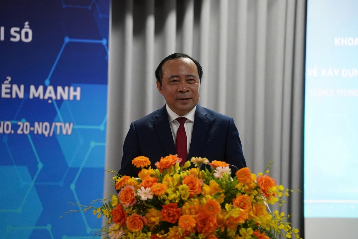 lam chu bien bang khoa hoc, du lieu va cong nghe hinh anh 4